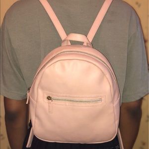 ‼️SOLD‼️ Light pink backpack 🎒